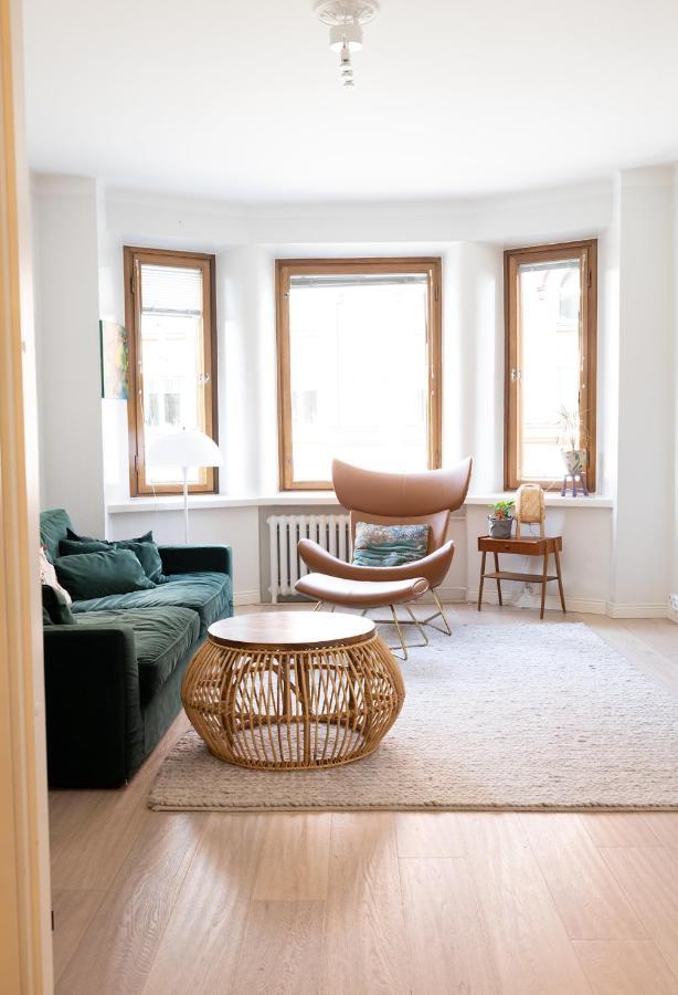 2ndhomes Luxurious 144 M2 Stylish 3 Bedroom Center Apartment Helsinki